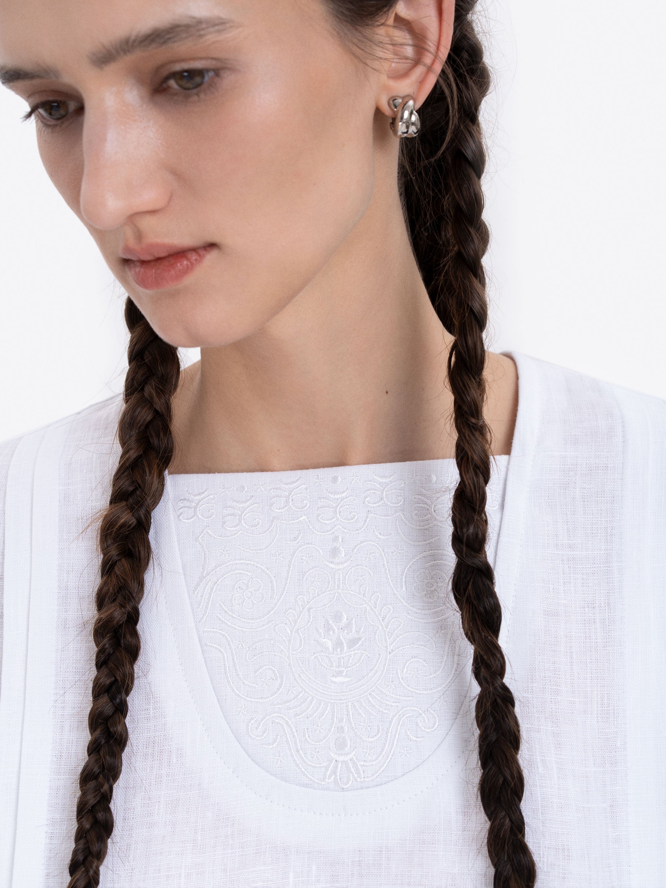 Linen embroidered shirt "Fountain of Tears"