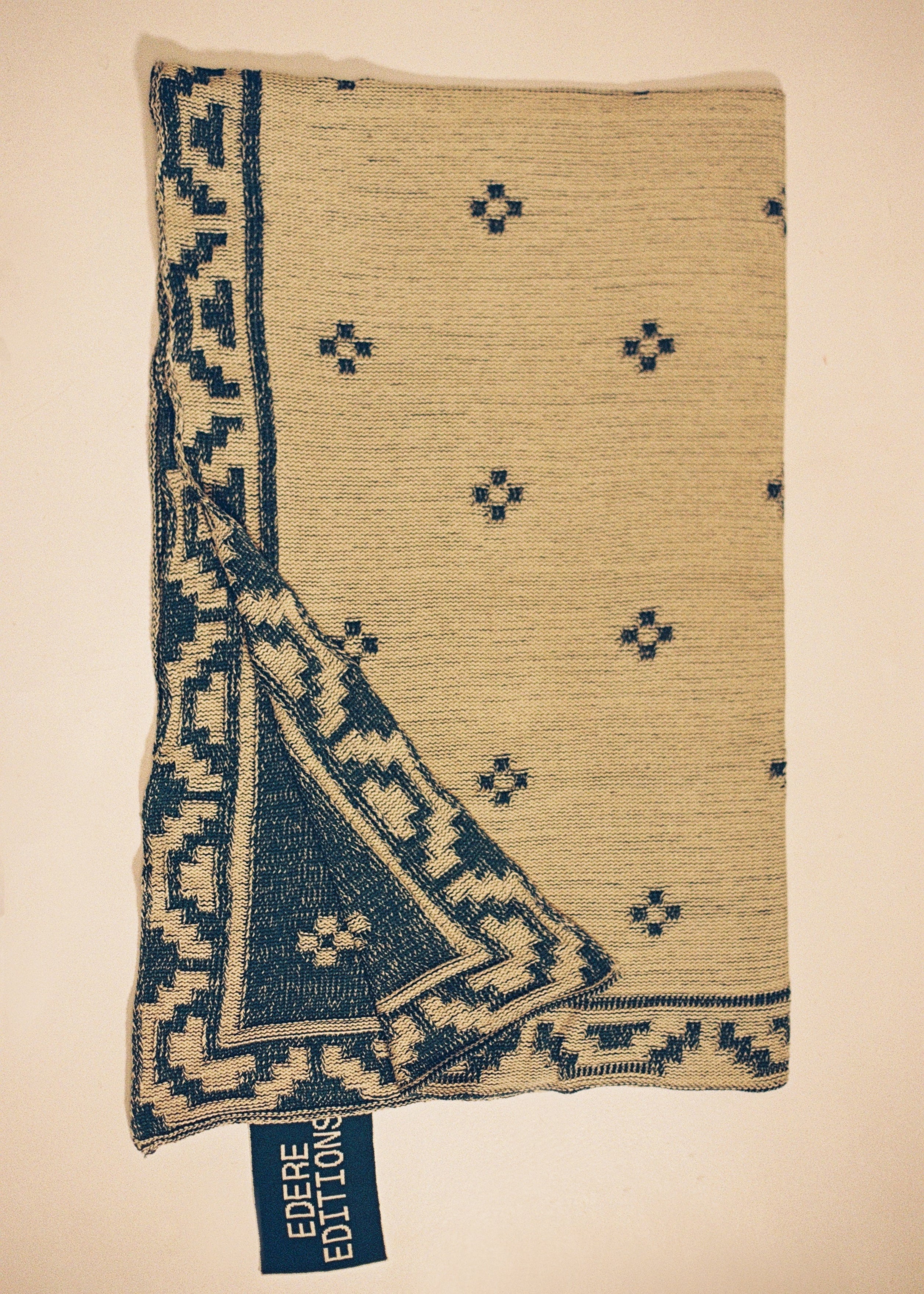 Shepherd`s Purse Blanket (Deep Spruce / Chalk Stone)