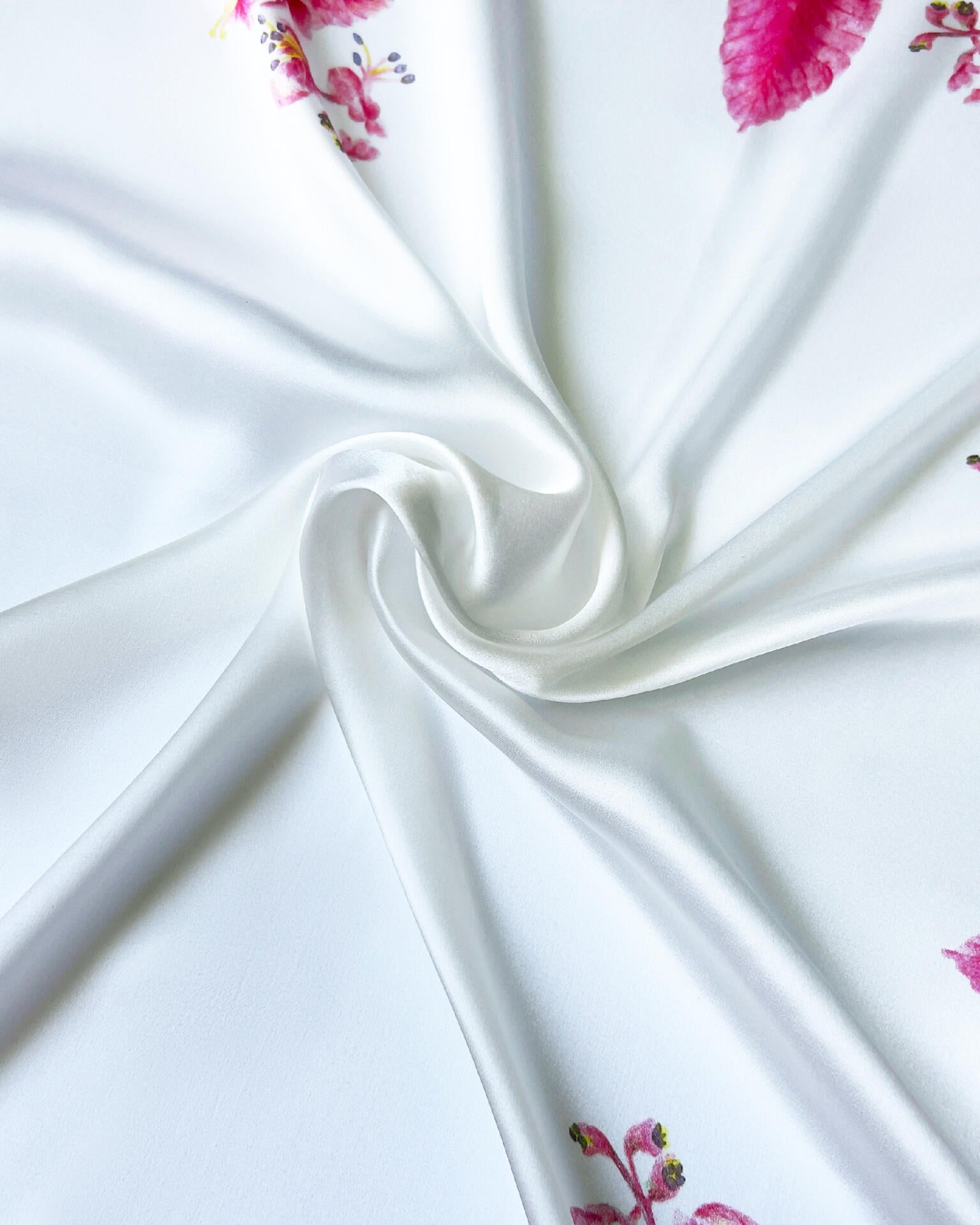 Silk scarf "Chestnuts" white