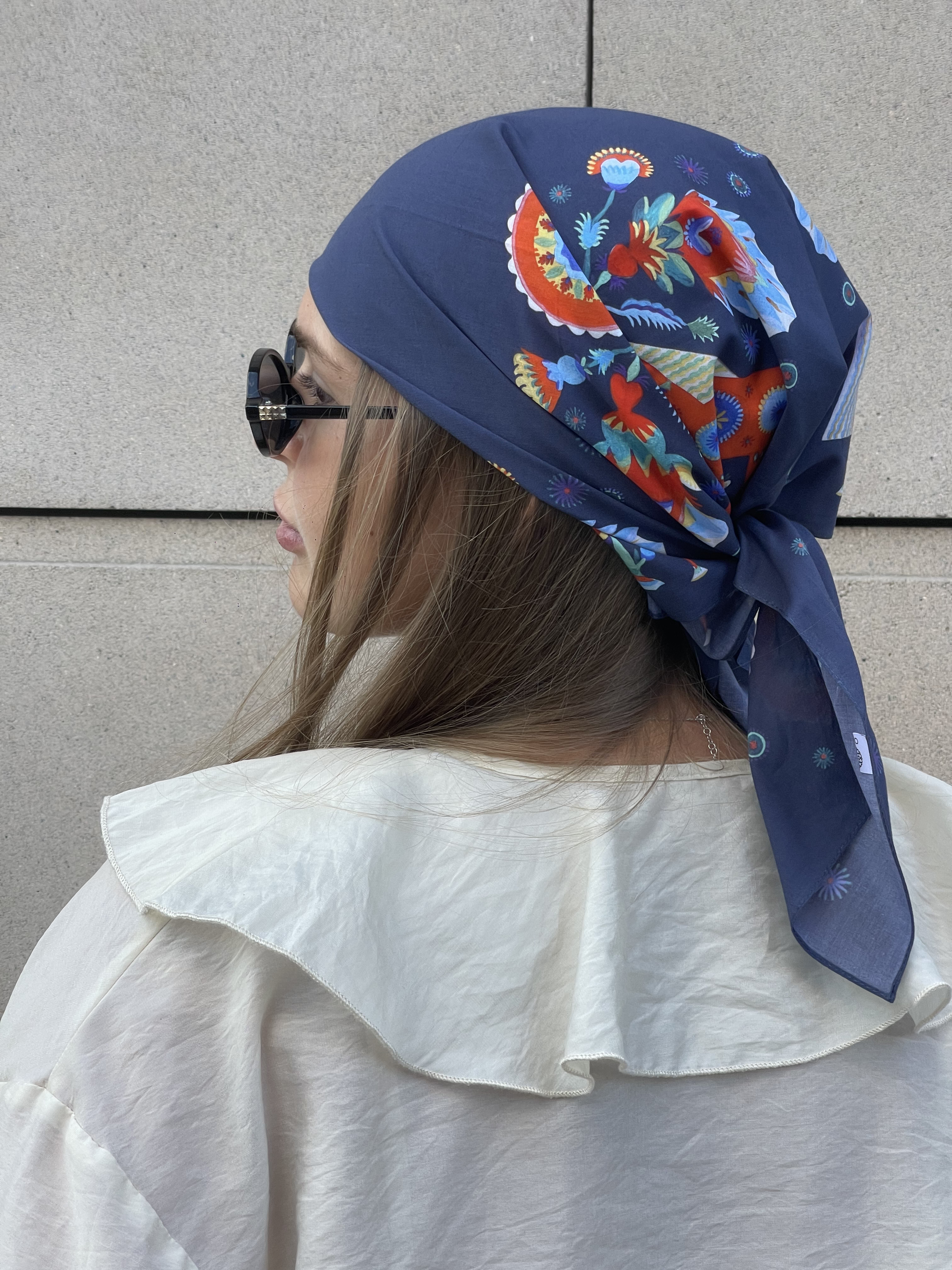 Cotton scarf "Cosmic Joy"