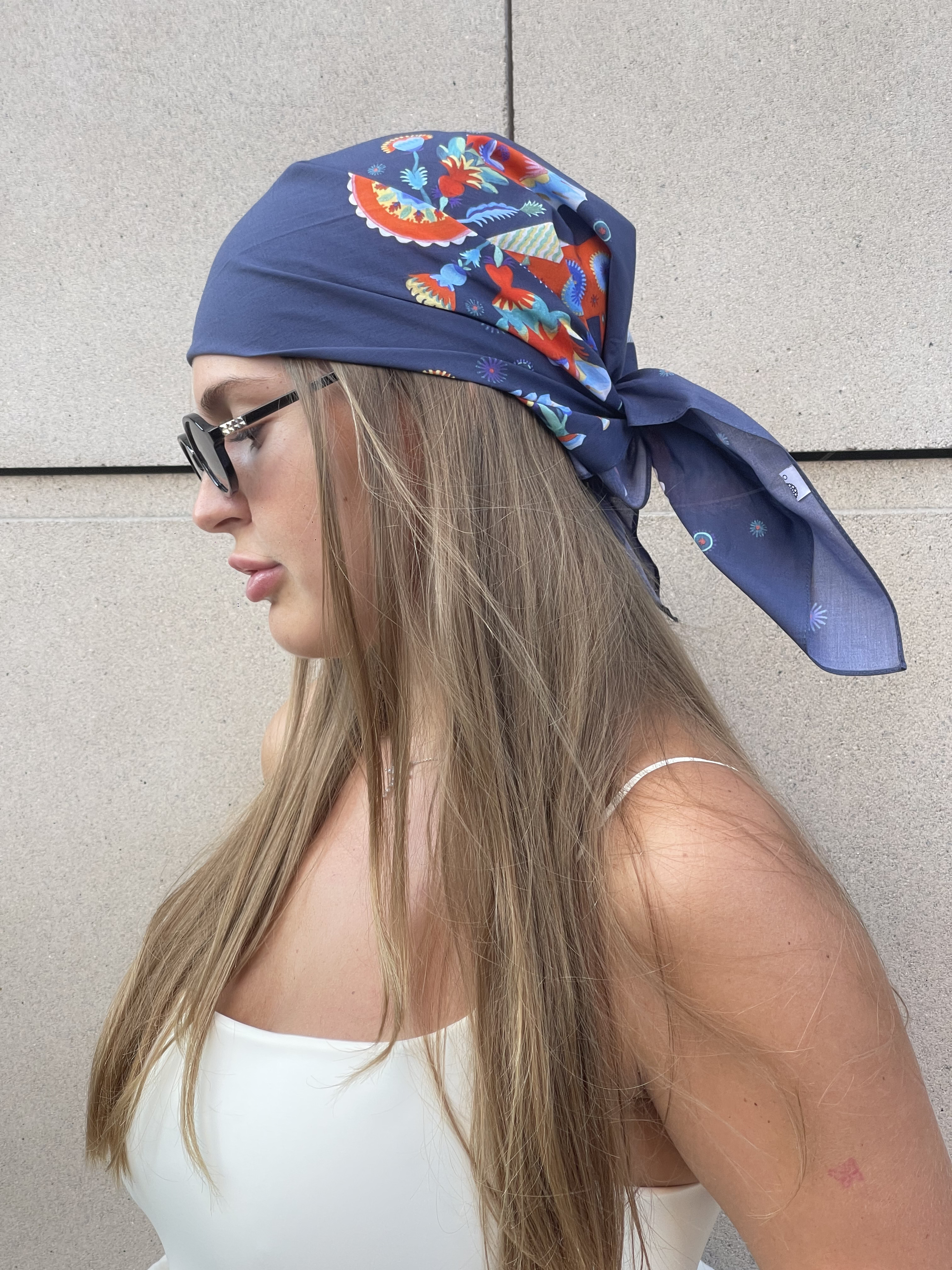 Cotton scarf "Cosmic Joy"
