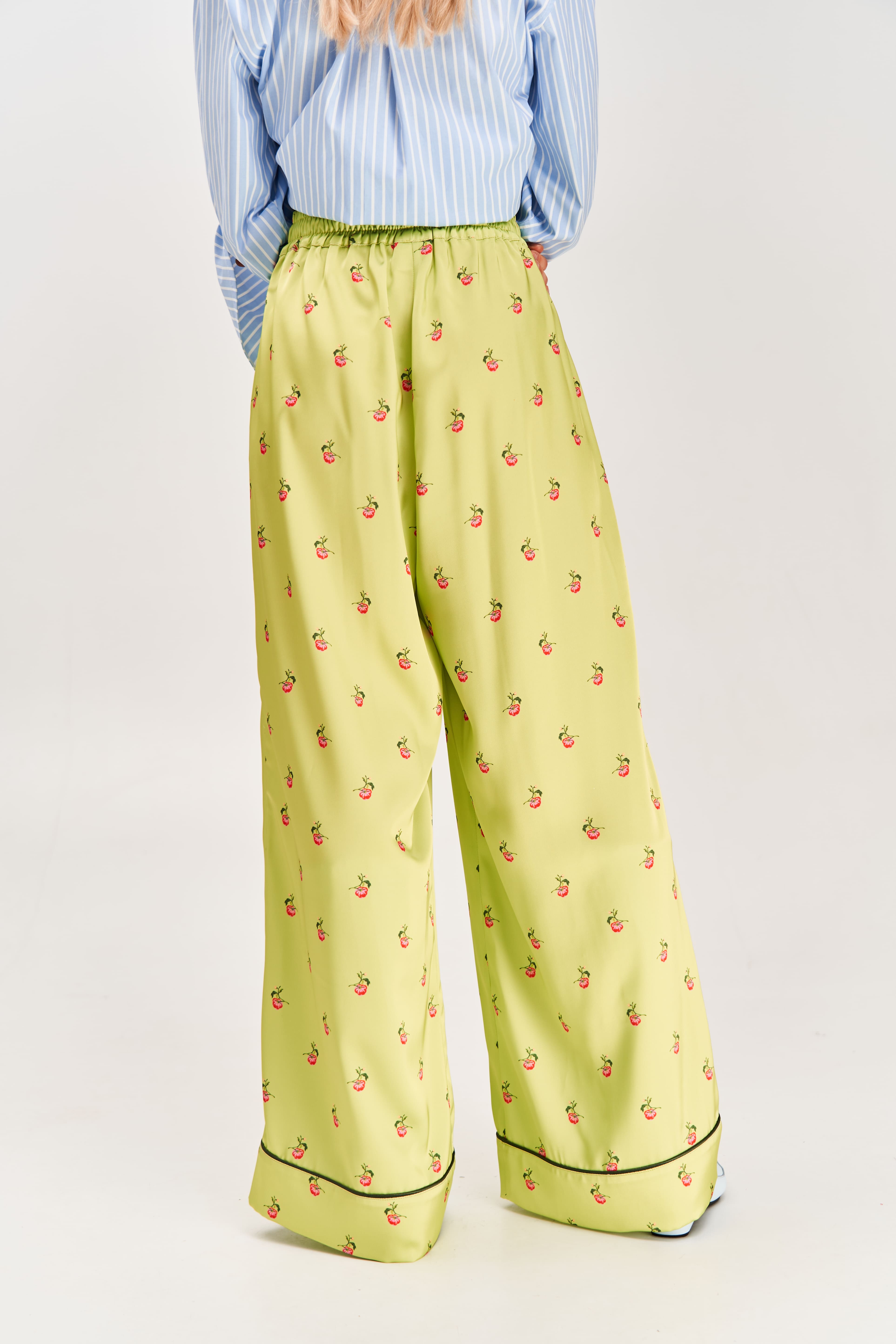 "Kherson Tomatoes" Printed Pants, Green
