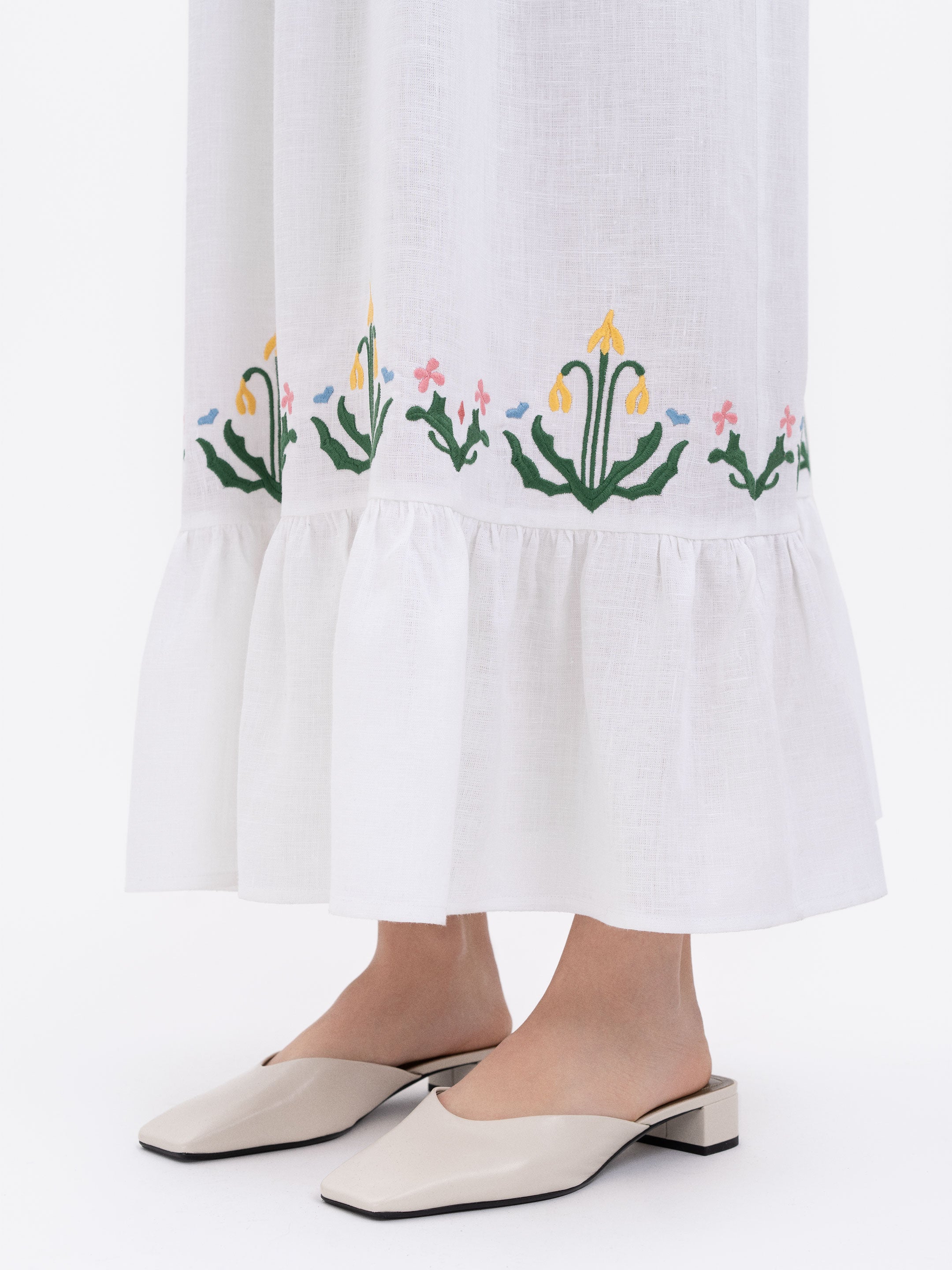 Long white dress "Lastivka"