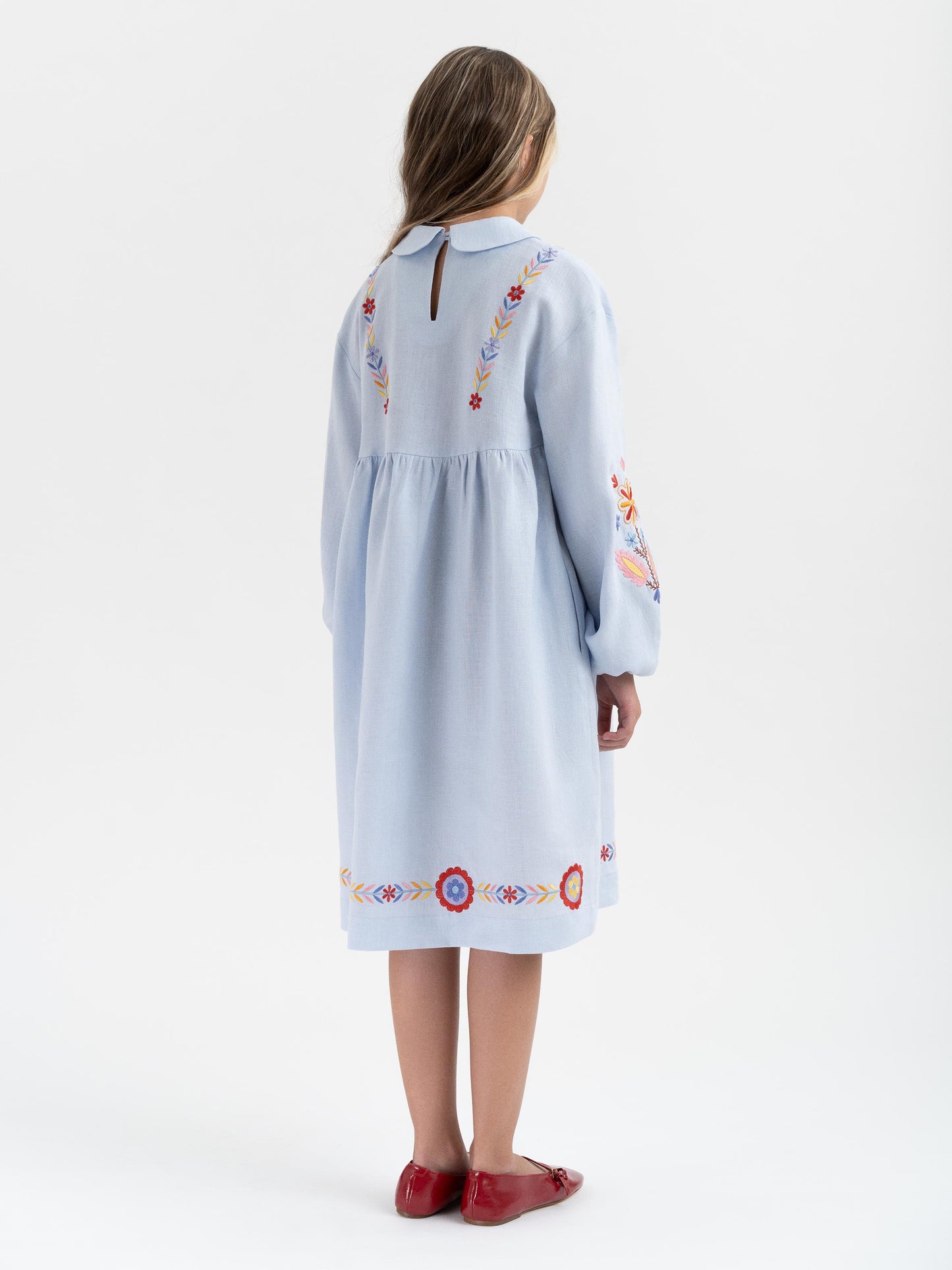 Children's dress with embroidery "Kvitna"