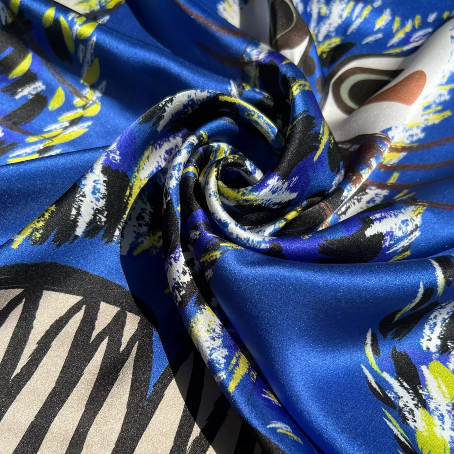 UNITED24 & OLIZ: silk scarf "Leopards" Polina Raiko