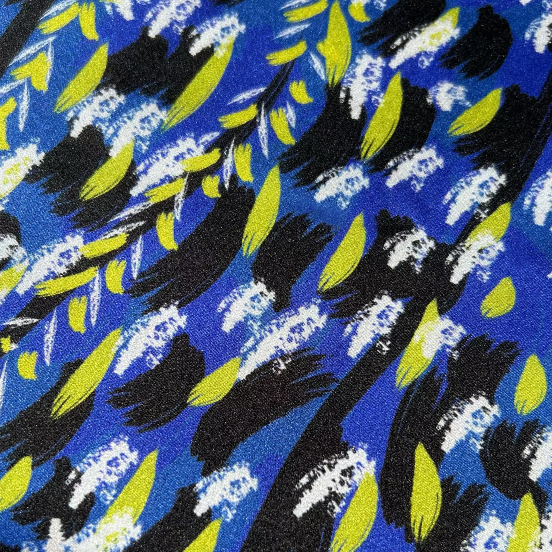 UNITED24 & OLIZ: silk scarf "Leopards" Polina Raiko