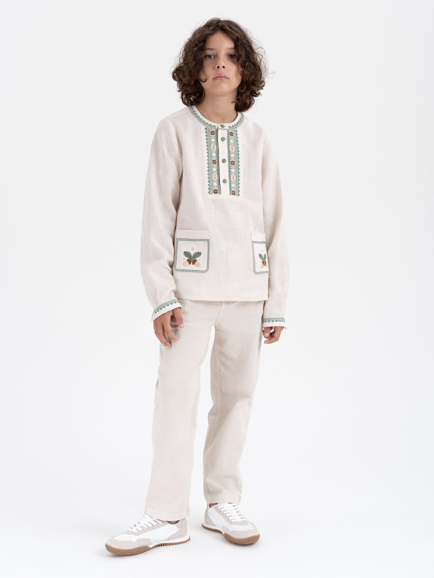 Children's embroidered shirt "Tsvirkun"