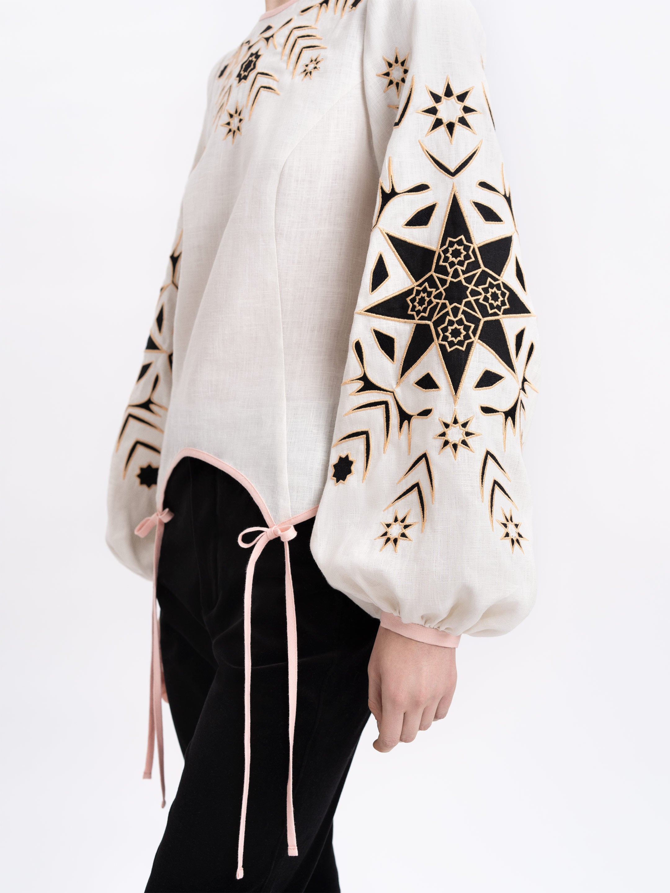 Women's embroidered shirt "Zirka" morning