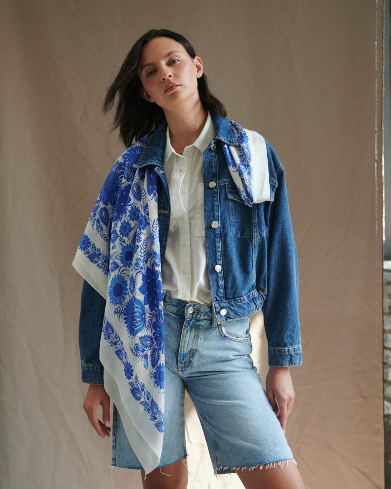 Scarf "Clear sky"