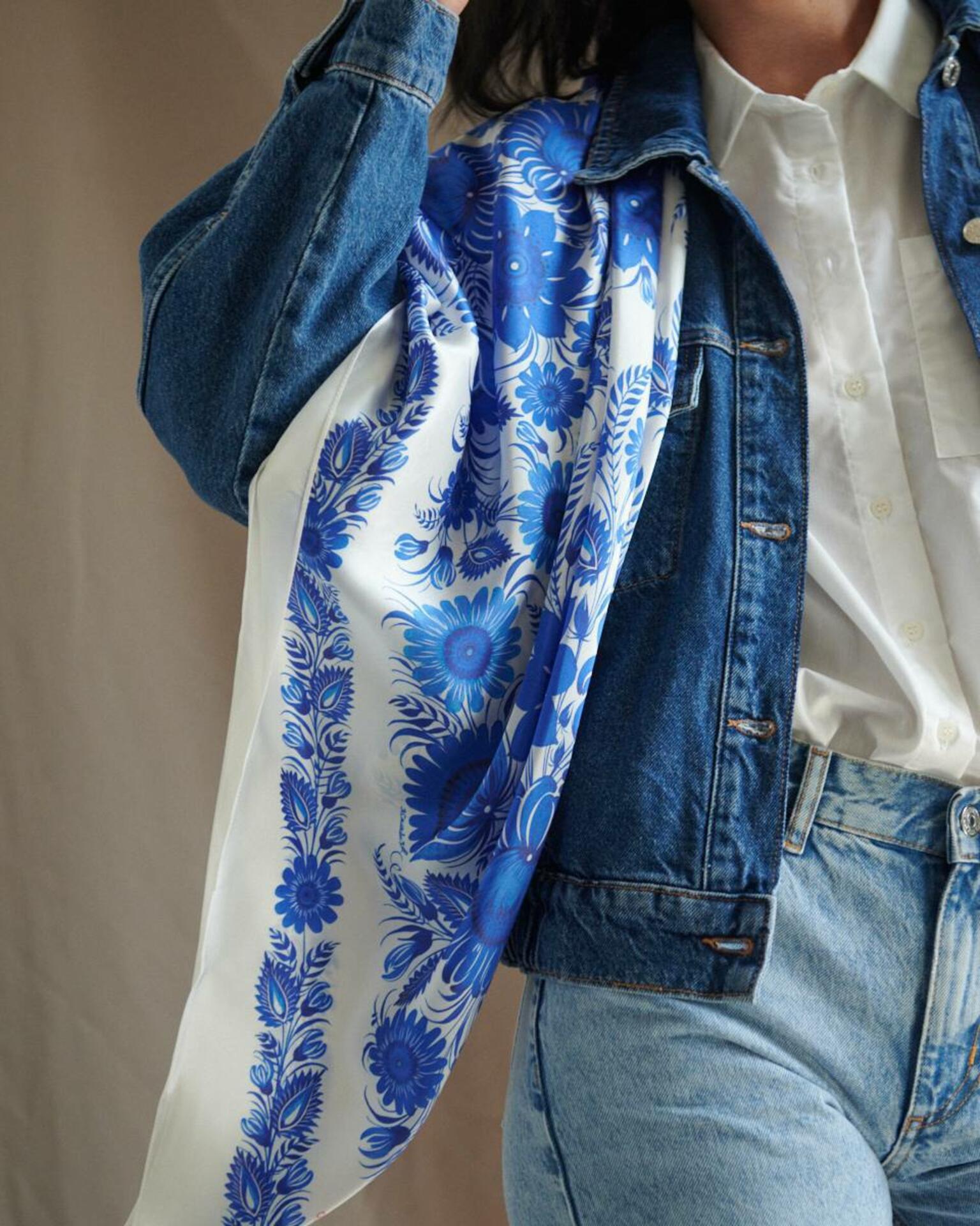Scarf "Clear sky"