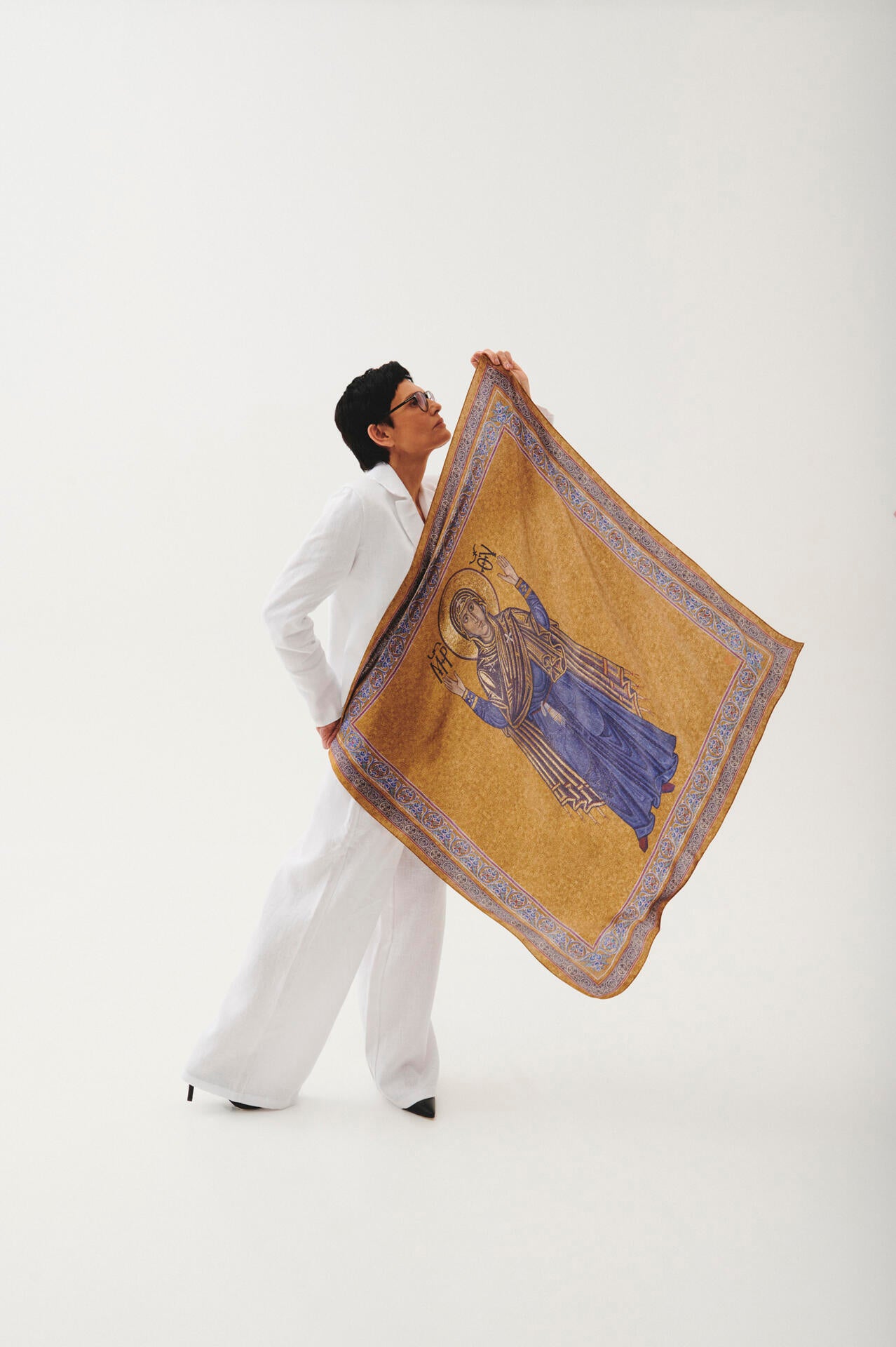 Silk scarf "Oranta"