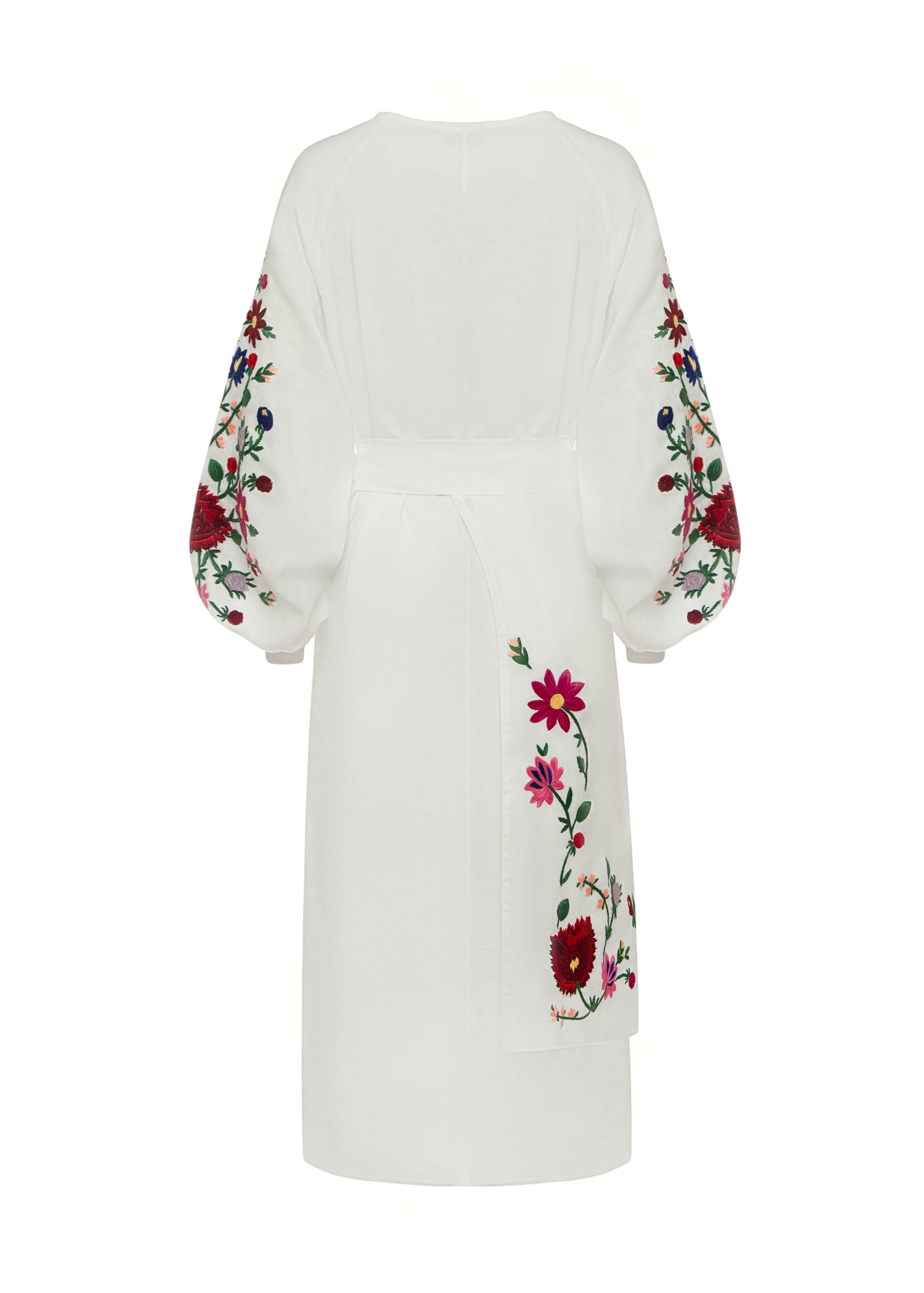 The dress “Rozmay” is stylized with a spare part