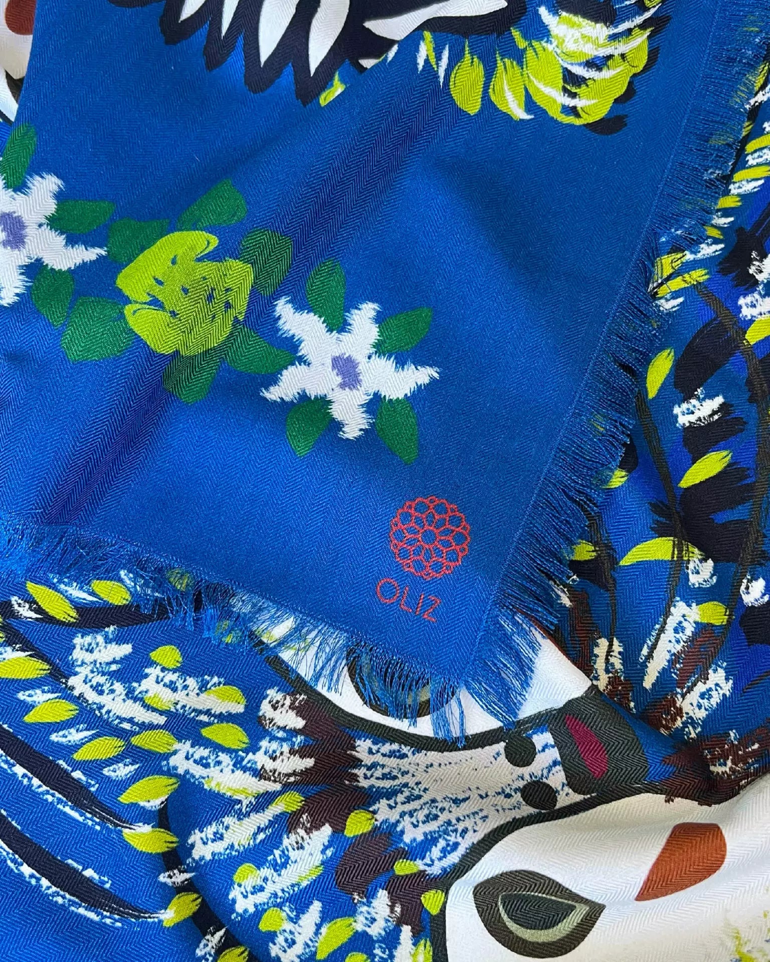 Wool scarf "Leopards"