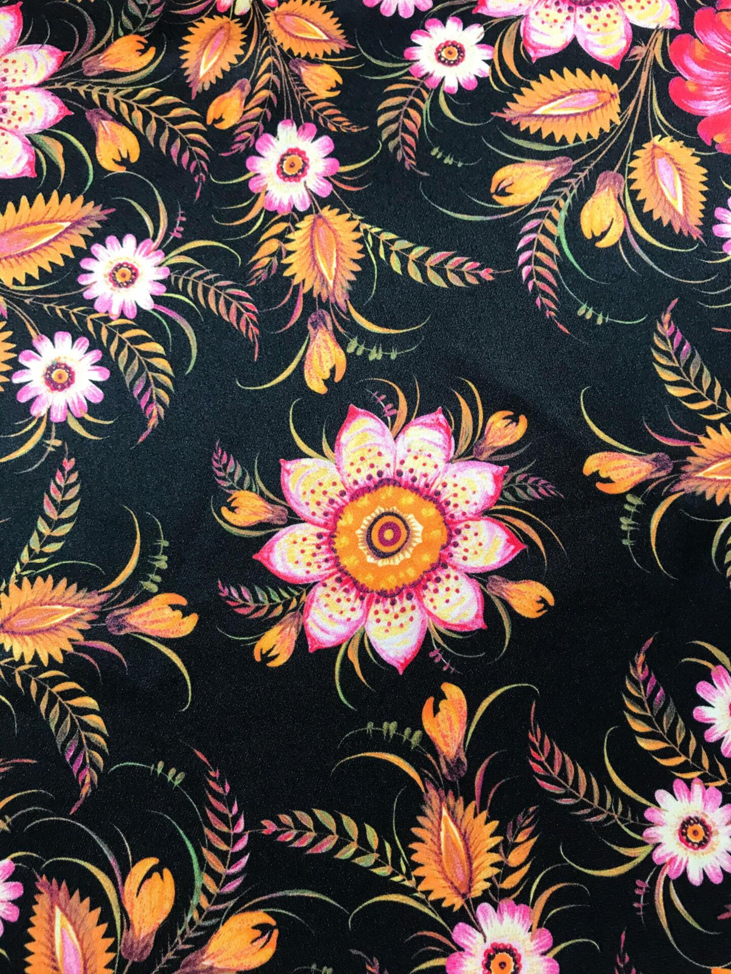 Silk scarf "Black Gold"