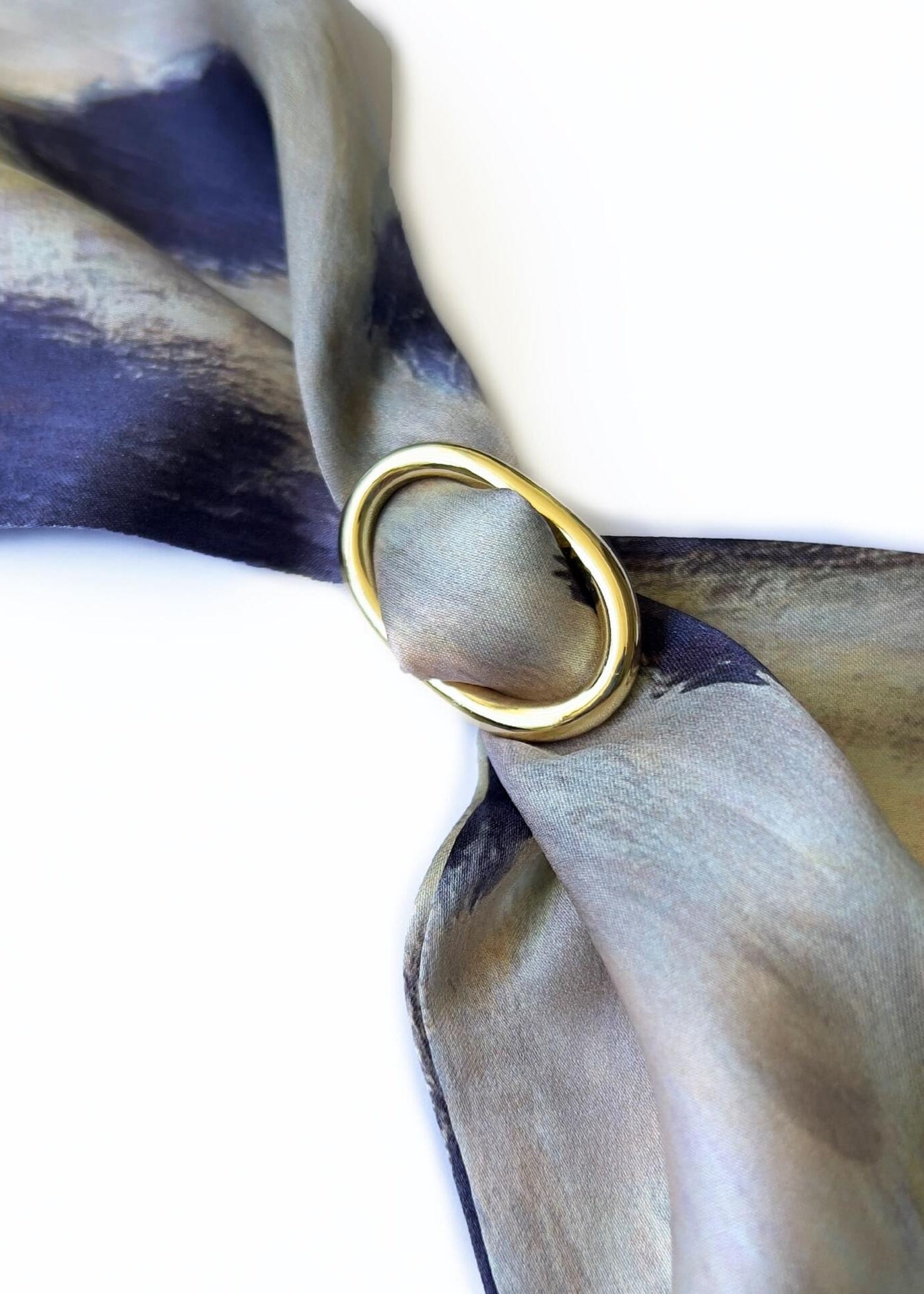 Ring for a scarf yellow