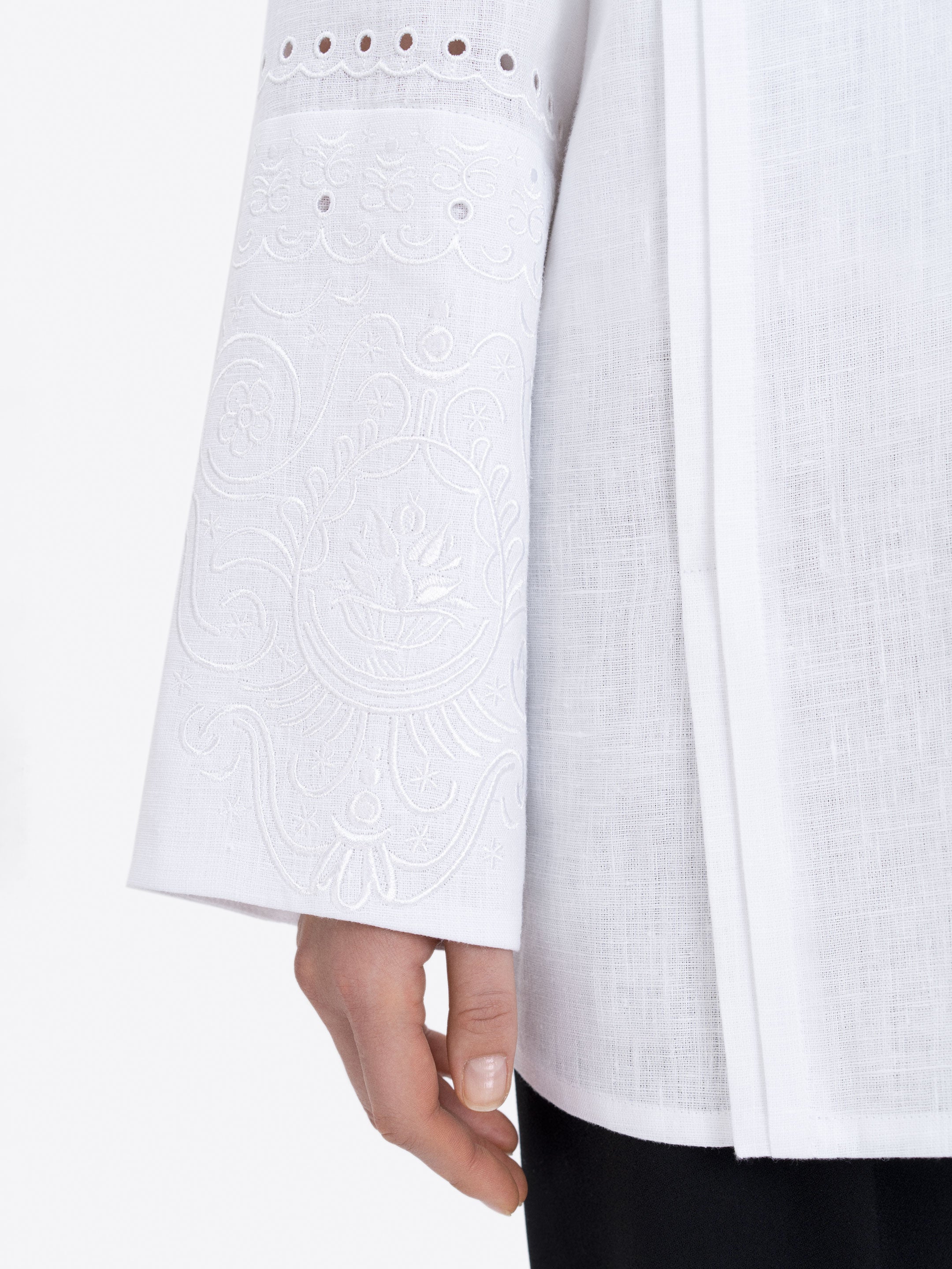 Linen embroidered shirt "Fountain of Tears"