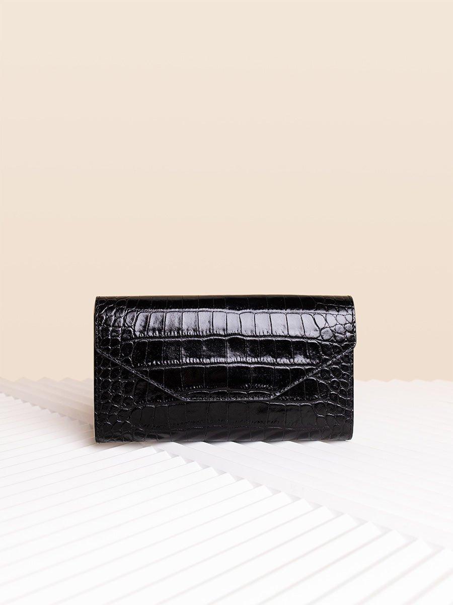 Essence midnight Clutch