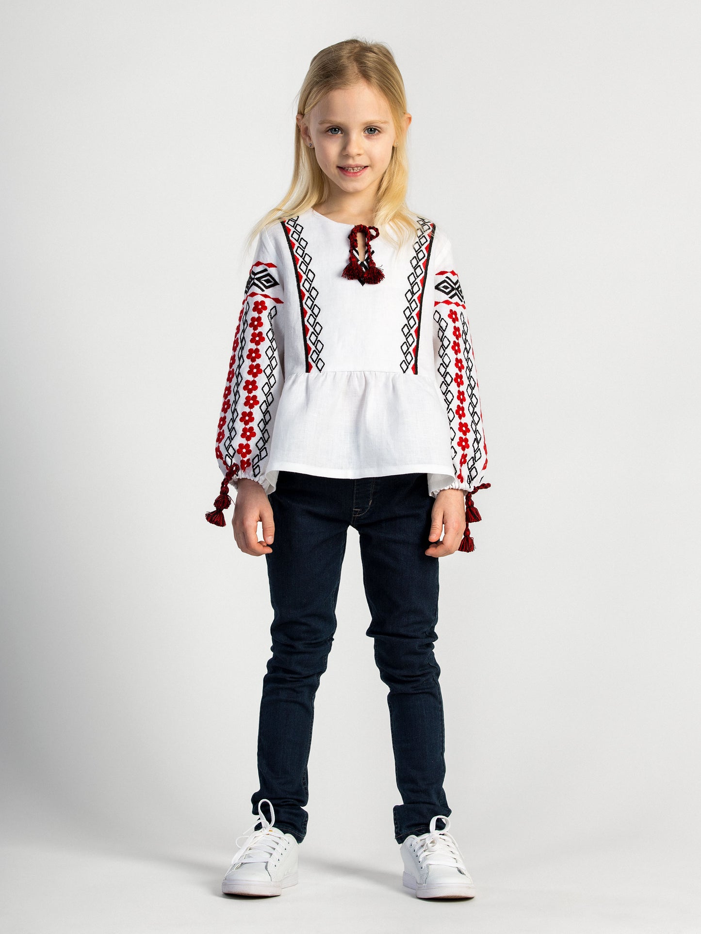 Embroidered shirt for girls "White Sakura"