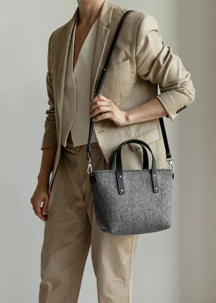 Crossbody Tote Bag M, Graphite